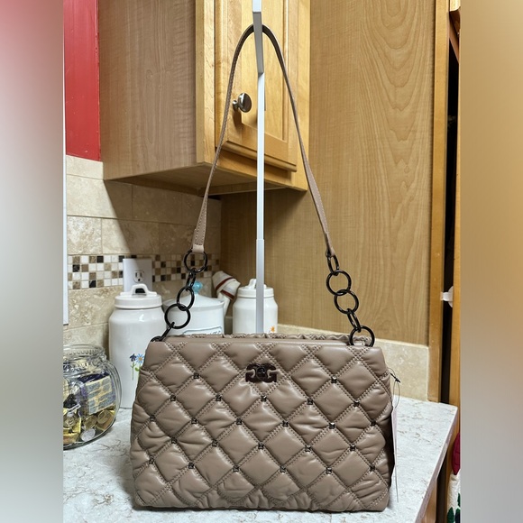 Gilda Paris Waffle Quilted Handbag/Shoulder Bag, NWT, Taupe Color - Picture 2 of 13